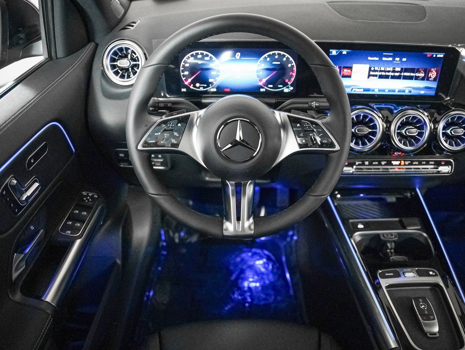 New 2026 Night Black Mercedes-Benz GLA 250 image 14