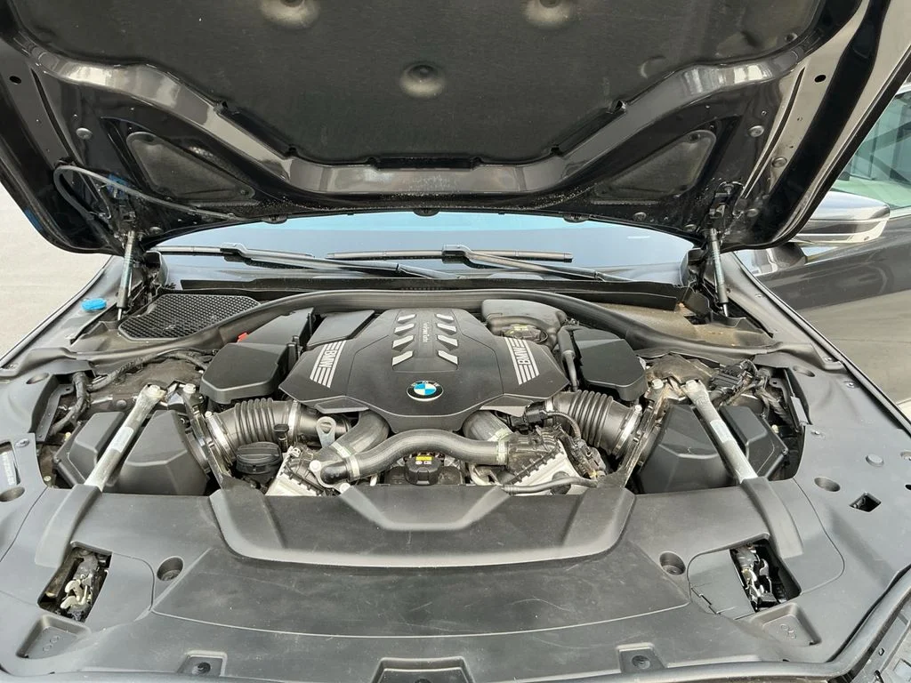 2022 BMW 7 Series 750i - Photo 24