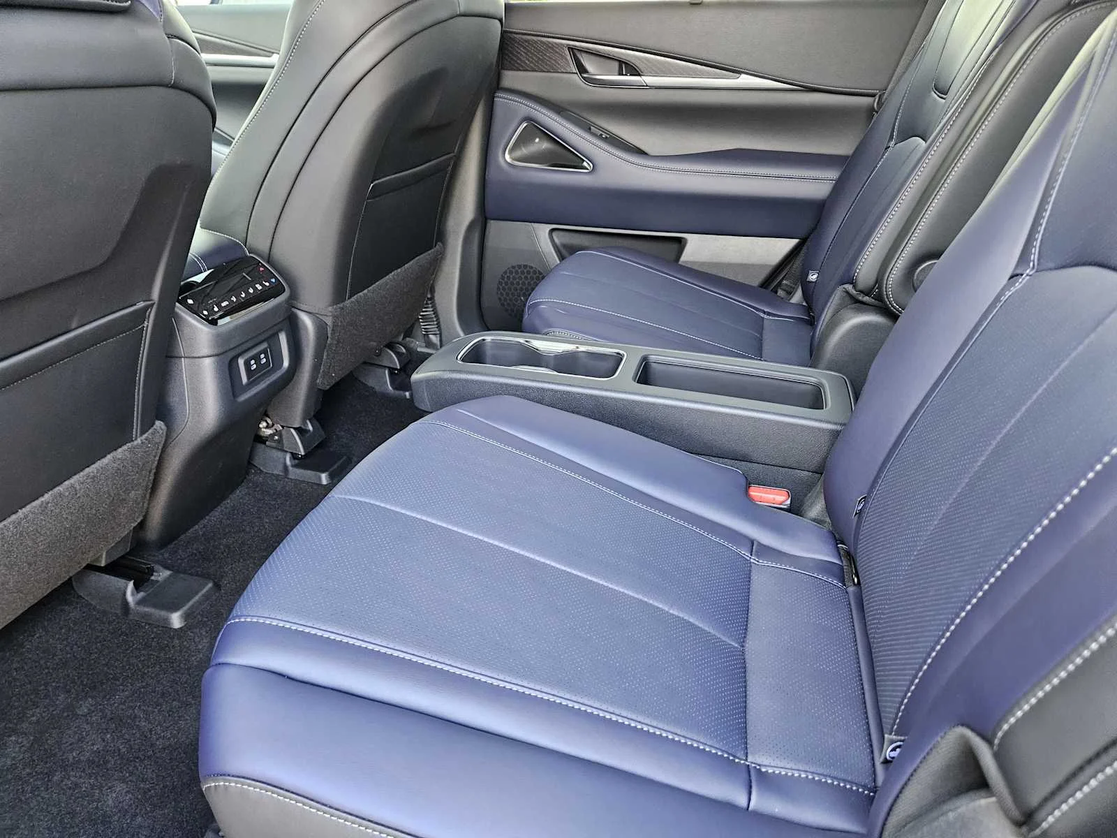 New 2026 GRAPHITE SHADOW INFINITI Sport AWD image 21