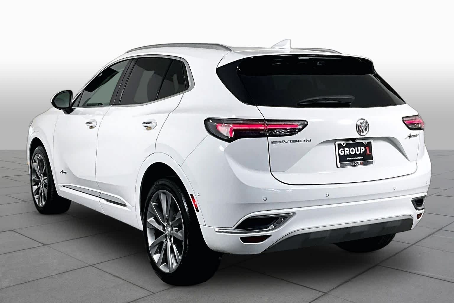 Used 2021 Summit White Buick Avenir image 12