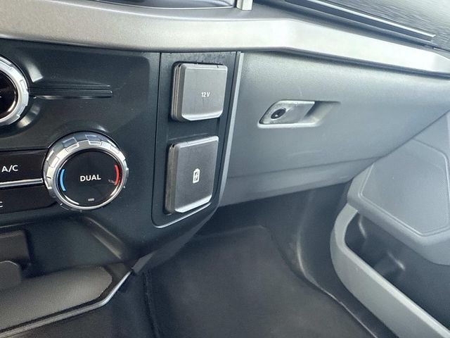 Used 2025 Atlas Blue Metallic Ford XLT image 34