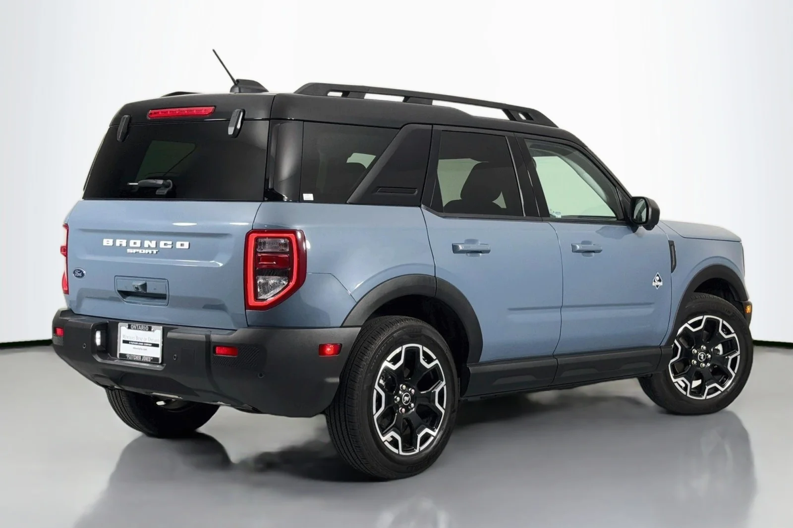 Used 2025 AZURE GRAY Ford Outer Banks image 11