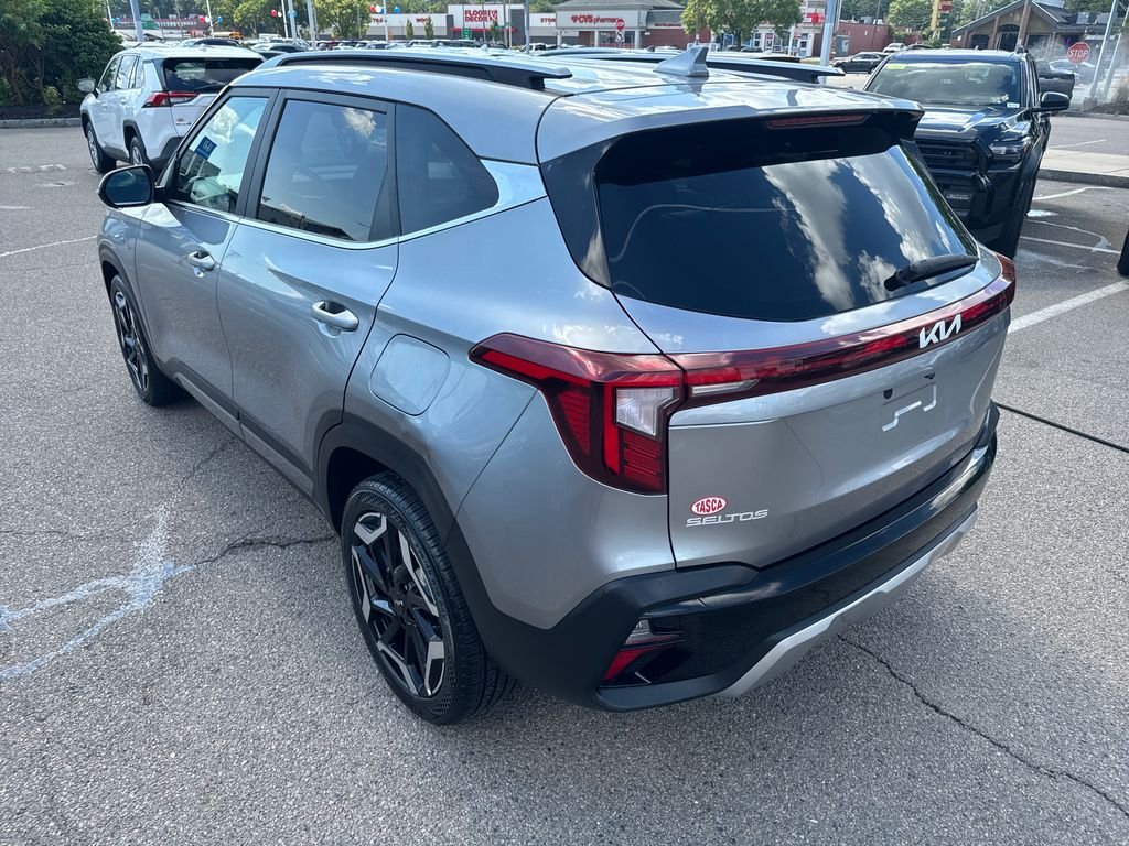 Used 2024 Gray Kia SX image 5