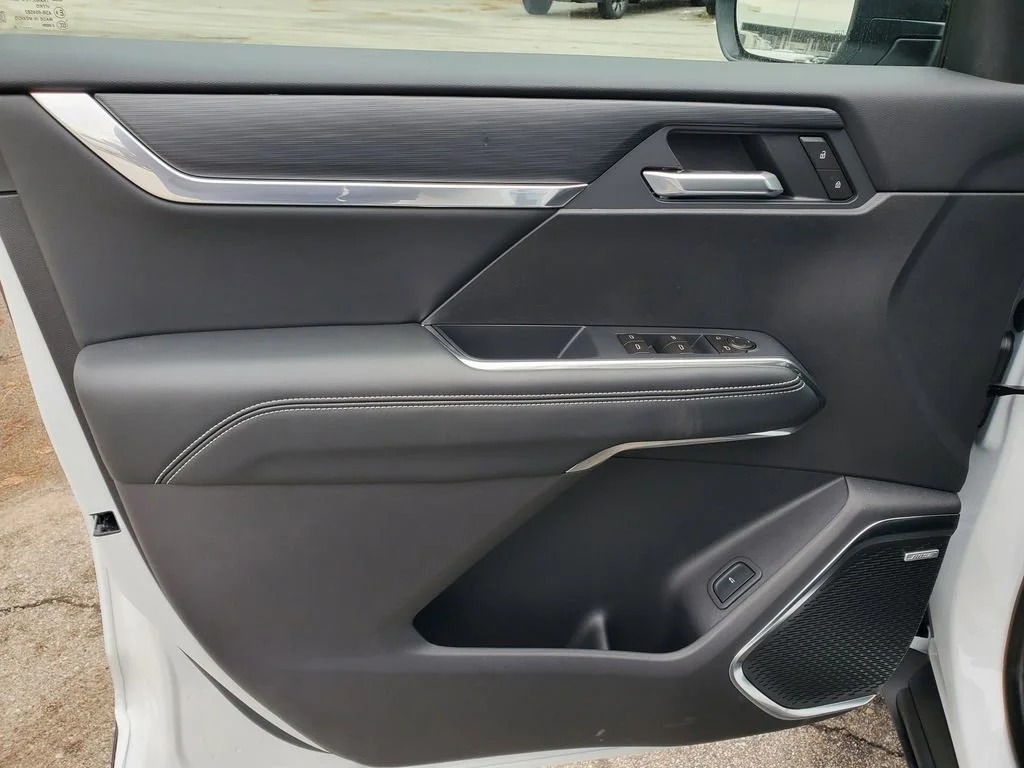 2026 GMC Acadia Elevation - Photo 9