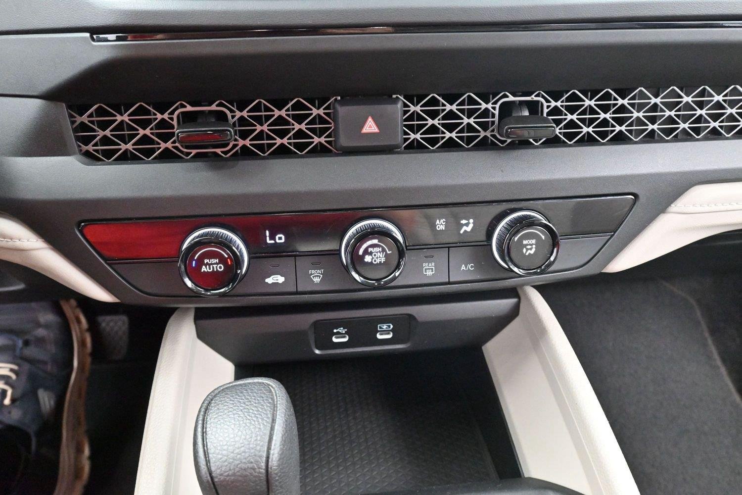Used 2024 Meteorite Gray Metallic Honda LX image 20
