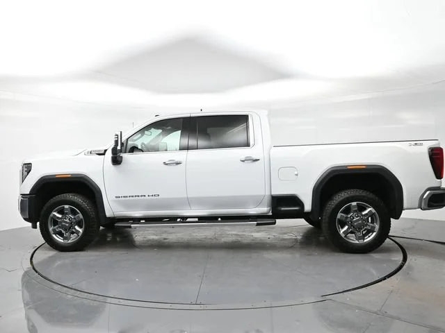 Used 2026 Summit White GMC SLT image 4