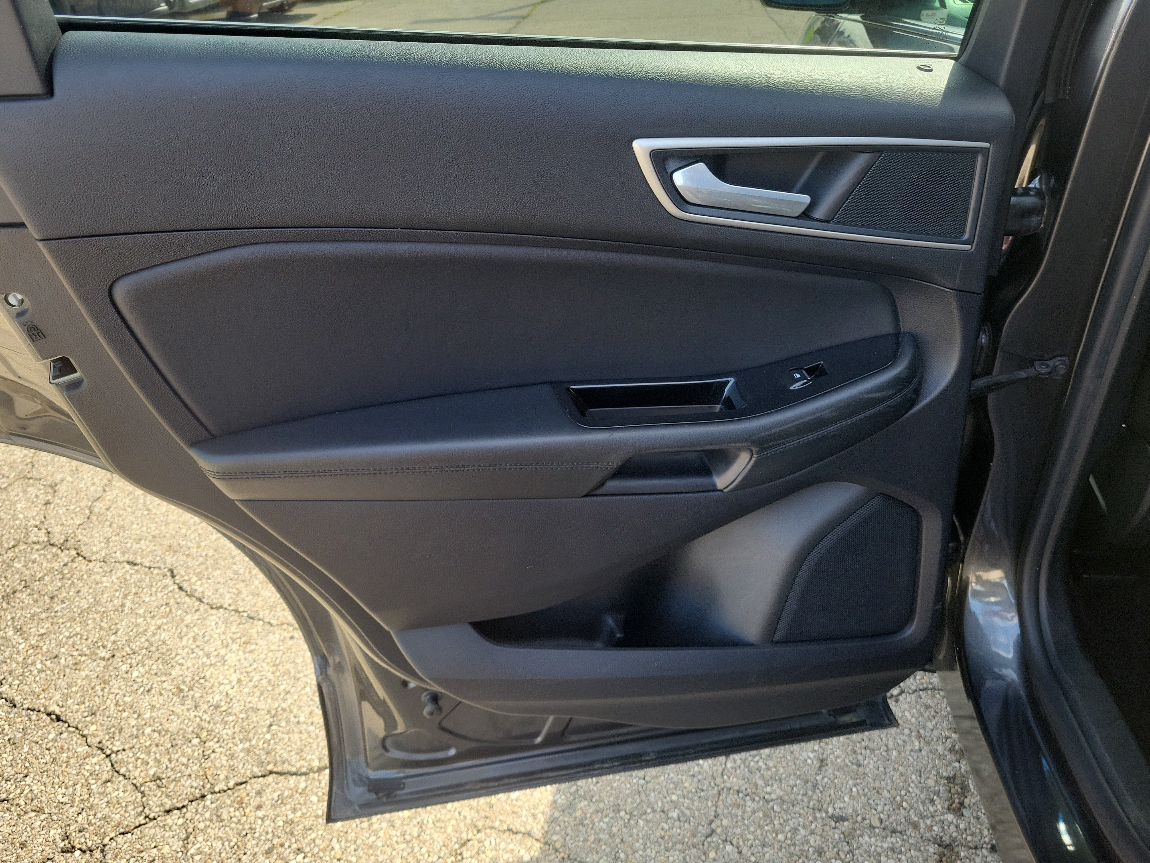Used 2020 Gray Ford SEL image 16