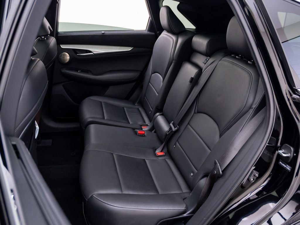 Used 2019 Black Obsidian INFINITI ESSENTIAL image 18