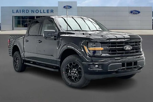 New 2026 Agate Black Metallic Ford XLT image 2