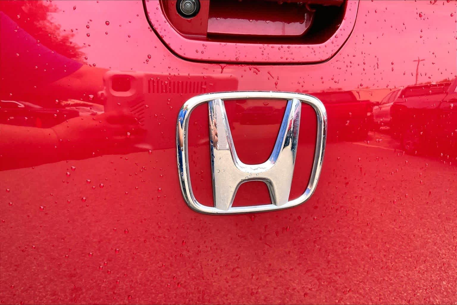 Certified Used 2021 Radiant Red Metallic Honda RTL image 33