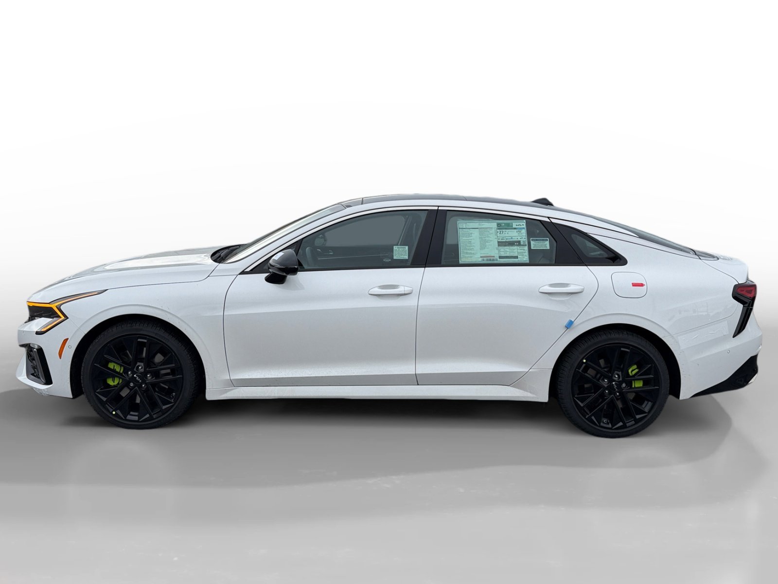 New 2026 Snow White Pearl Kia GT image 2
