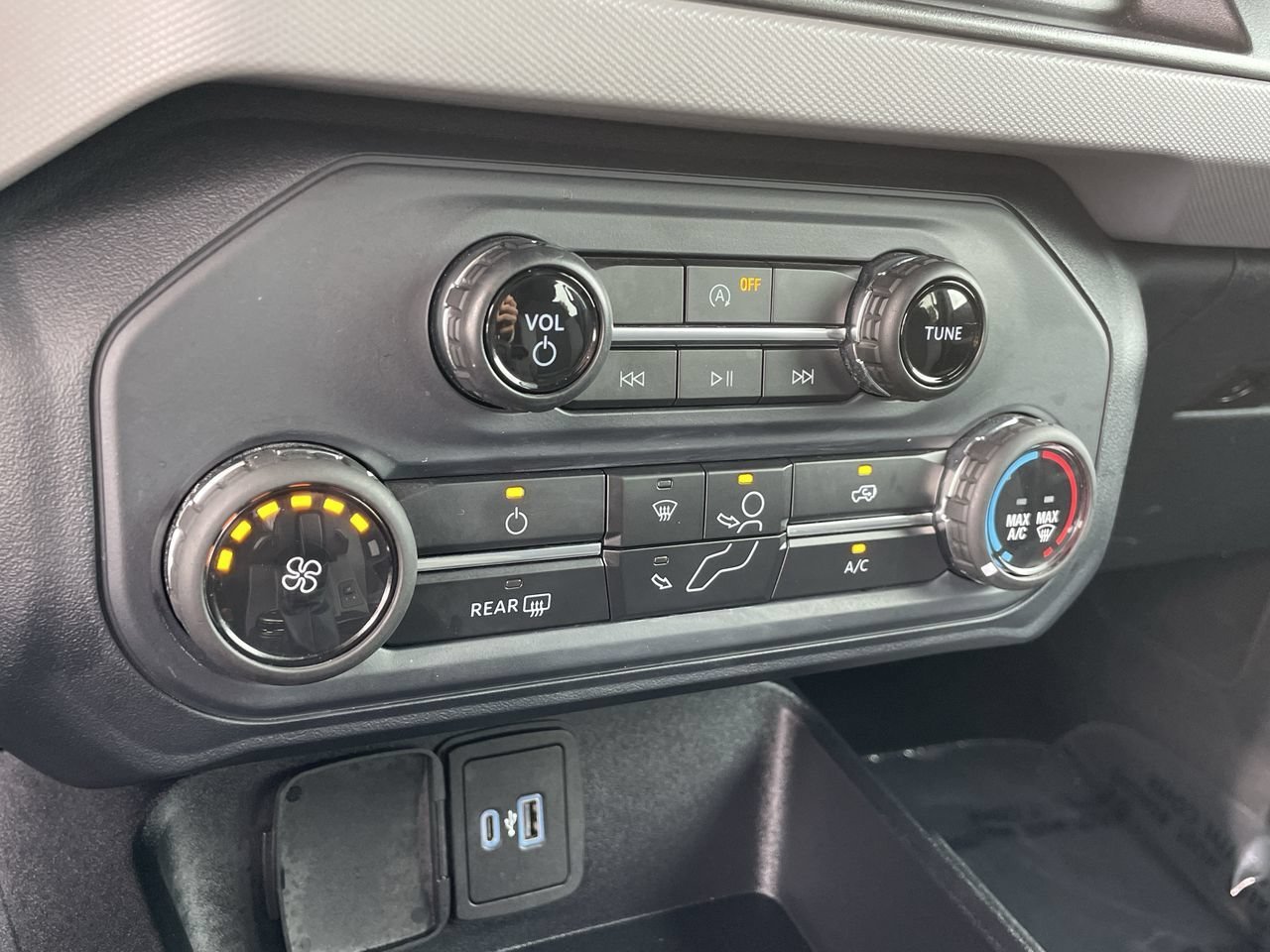 Used 2022 Cactus Ford Base image 21
