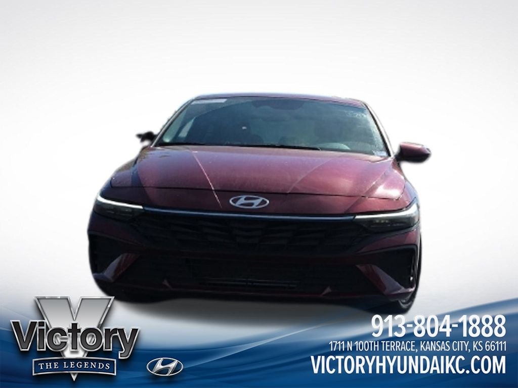 Used 2024 Hyundai Elantra SEL with VIN KMHLM4DG9RU719071 for sale in Kansas City