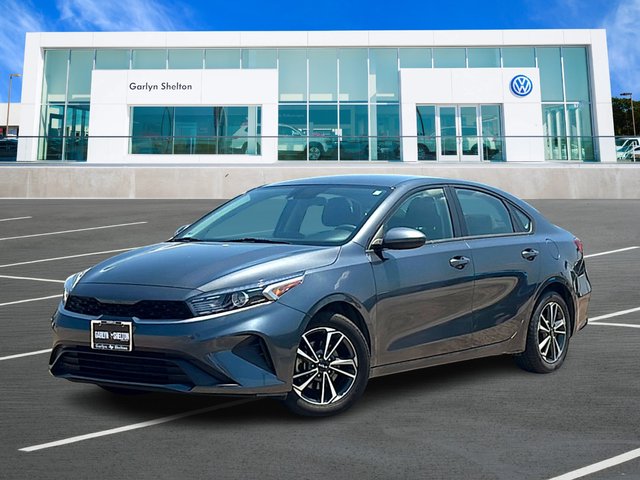 Pre-Owned 2024 Kia Forte 2L I-4 DOHC, D-CVVT variable valve control, regular unleaded, engine with 147HP FWD LXS