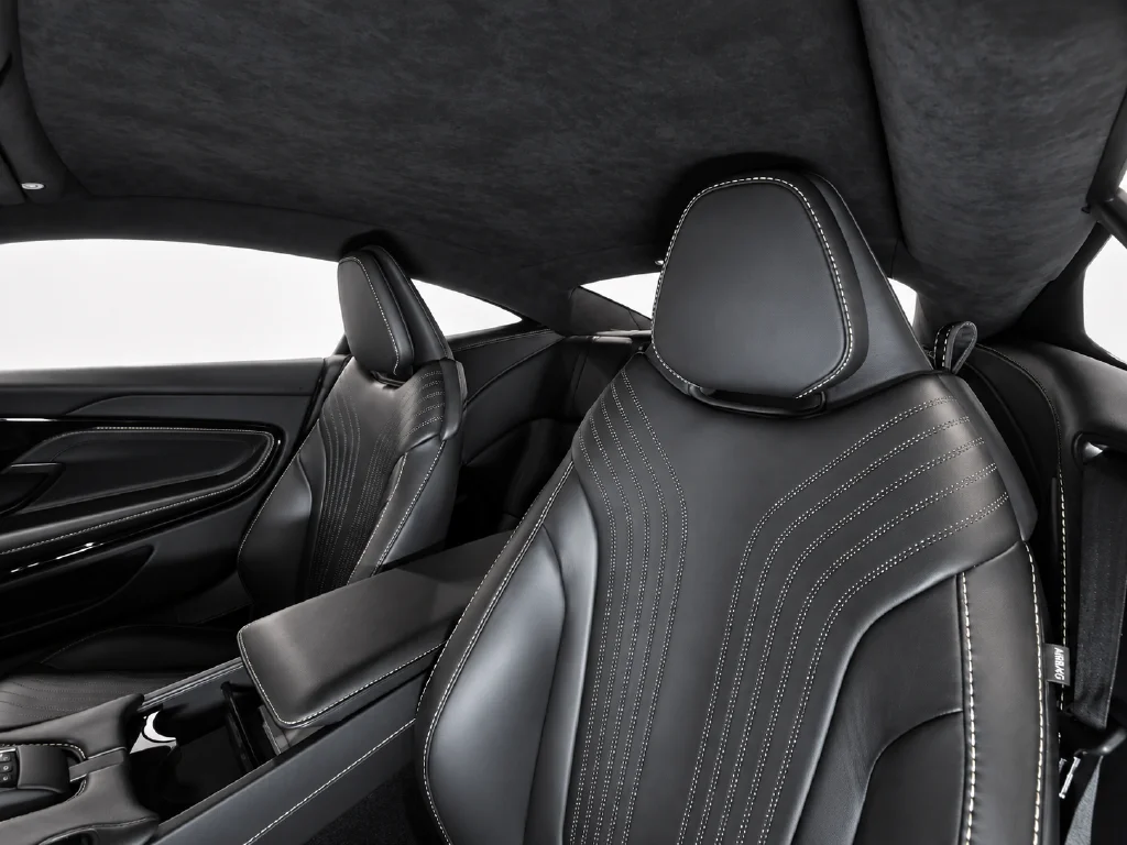 Used 2018 Black Aston Martin Base image 9