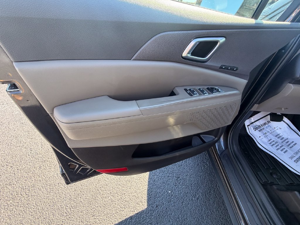 Used 2026 Gray Kia EX image 10