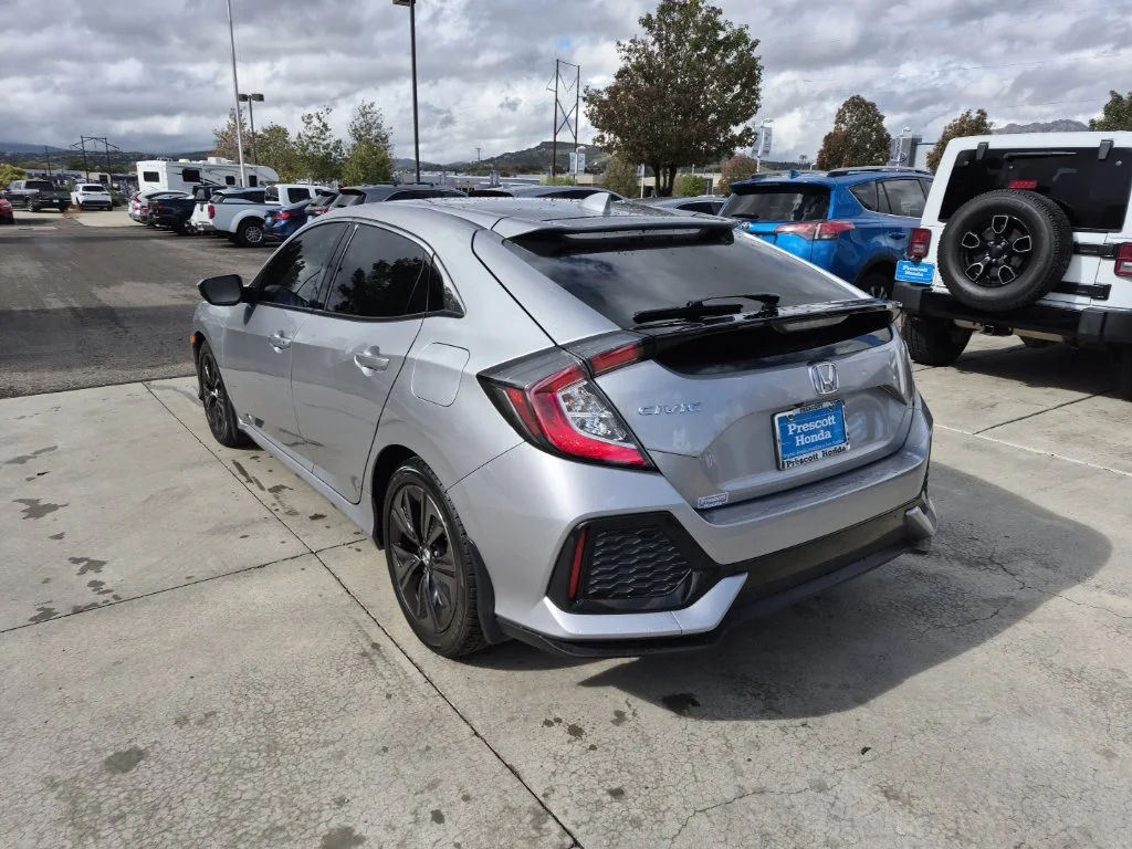 Used 2018 Silver Honda EX image 4