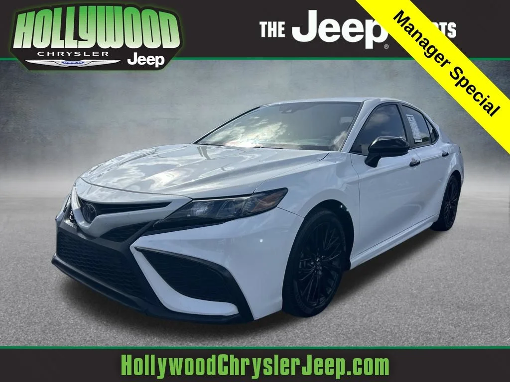 Used 2021 White Toyota SE Nightshade image 1