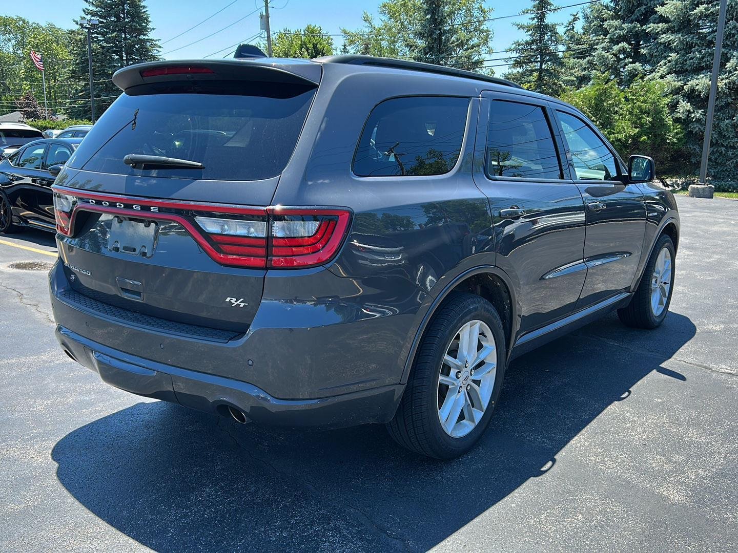 Used 2025 Vapour Grey Dodge R/T image 7