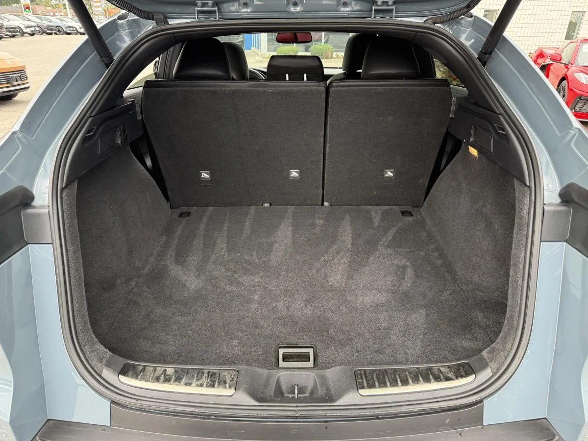 Used 2022 Grey INFINITI Sensory image 18