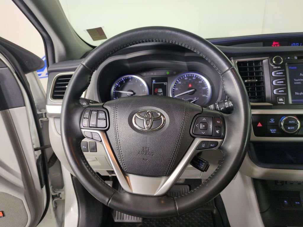 Used 2019 Blizzard Pearl Toyota Limited image 17