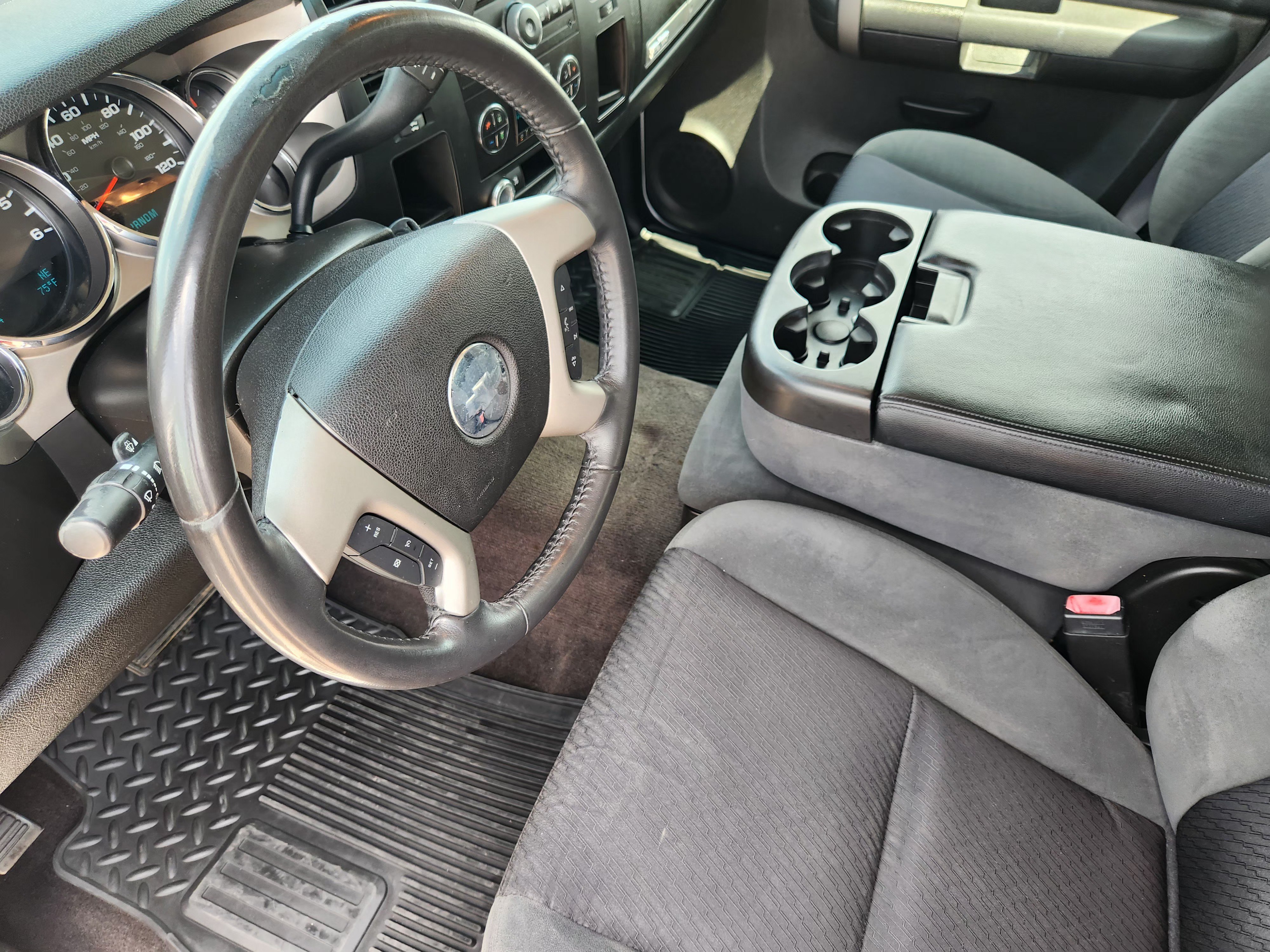 Used 2009 SUMMIT WHITE Chevrolet LT image 13
