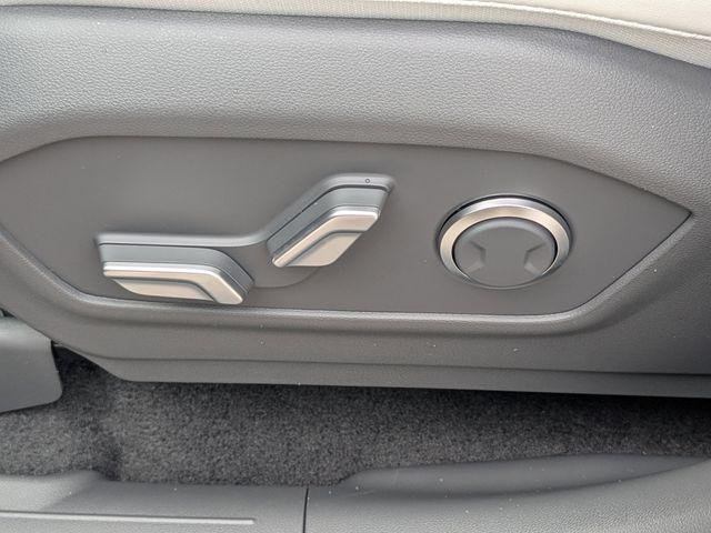 New 2026 Green Hyundai SEL FWD image 22