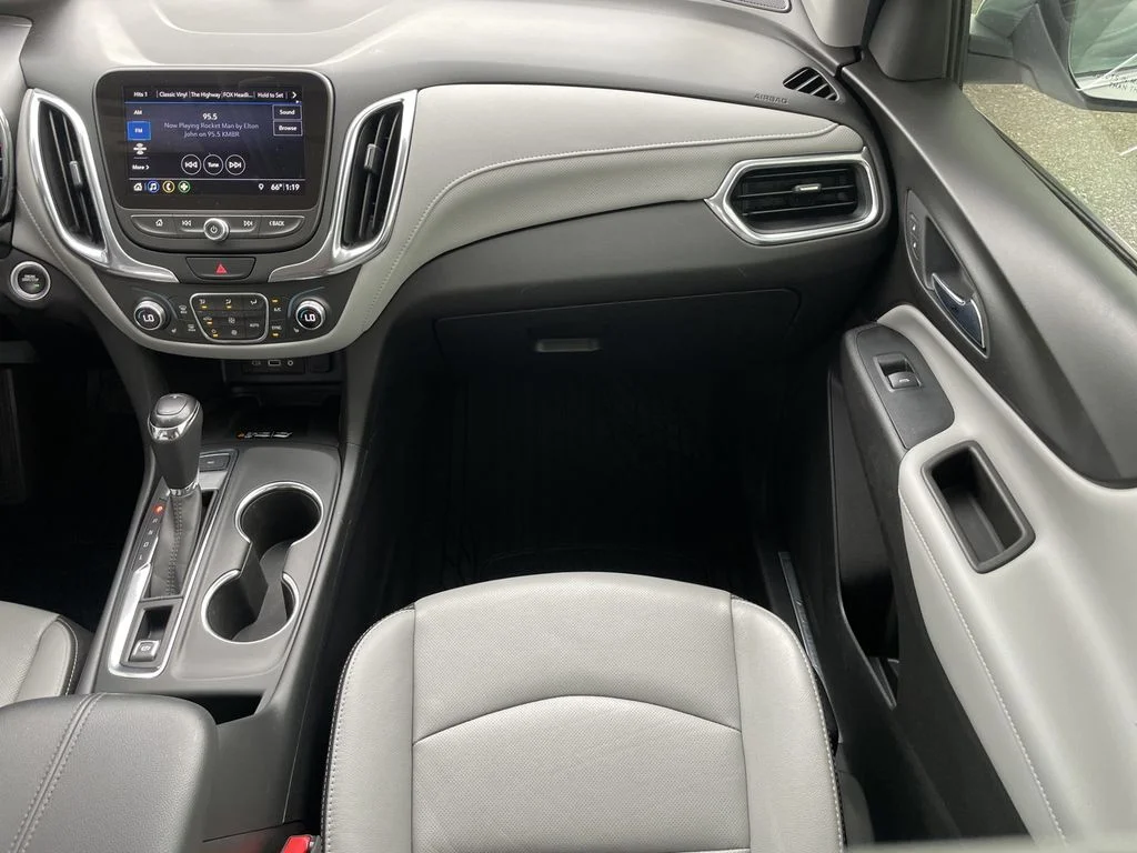 Used 2019 Summit White Chevrolet Premier image 11