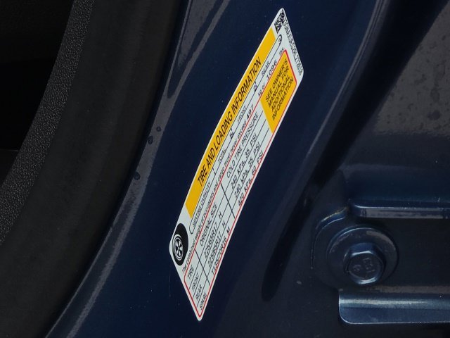 Used 2024 Blue Chevrolet LT image 34
