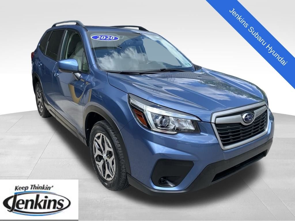 2020 Subaru Forester Premium's photo