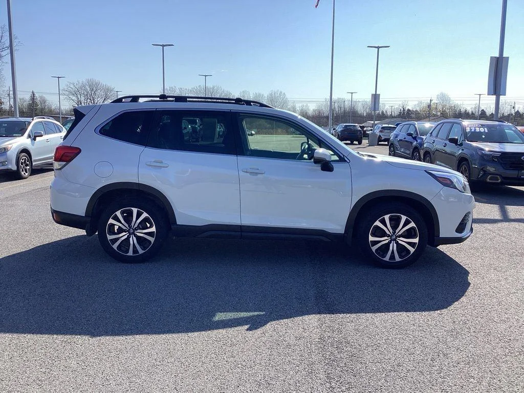 Used 2023 Crystal White Pearl Subaru Limited image 10
