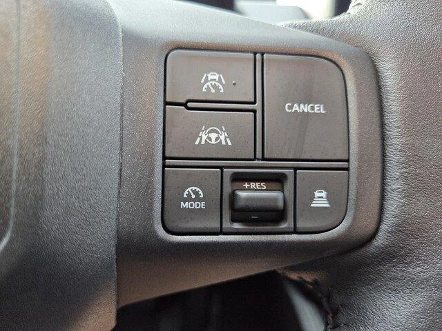 Used 2026 Ice Cap Toyota XLE Premium image 14