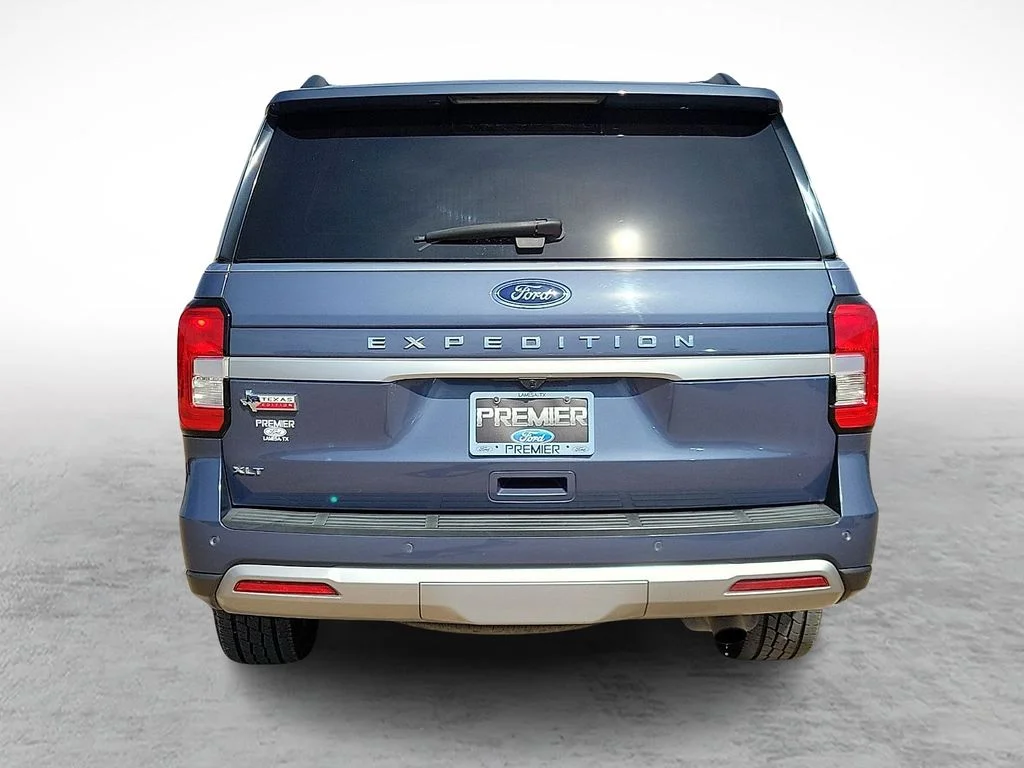 Used 2022 Blue Ford XLT image 9
