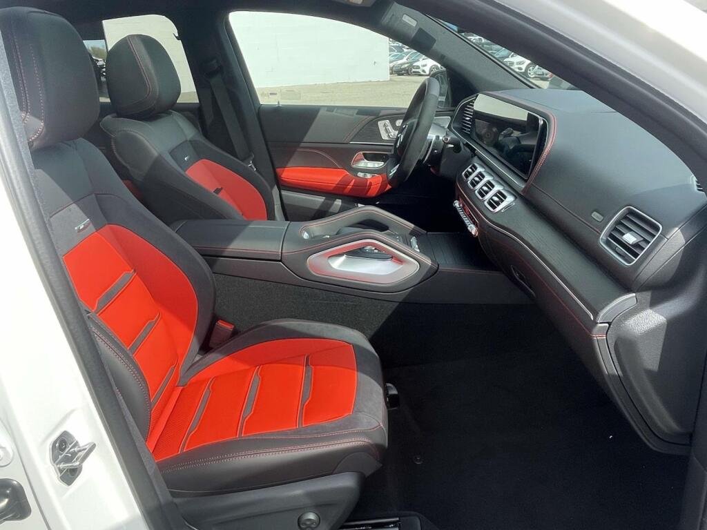 New 2026 Polar White Mercedes-Benz AMG® GLE 53 image 25
