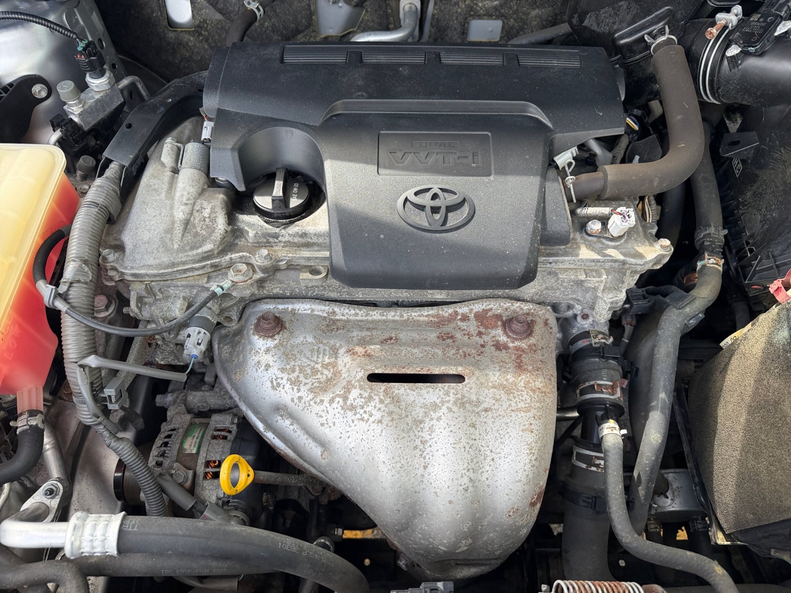 Used 2018 Silver Sky Metallic Toyota LE image 7