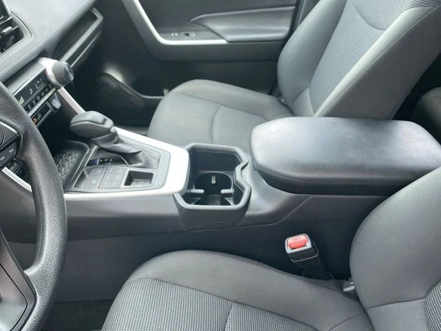 Used 2025 White Toyota LE image 20
