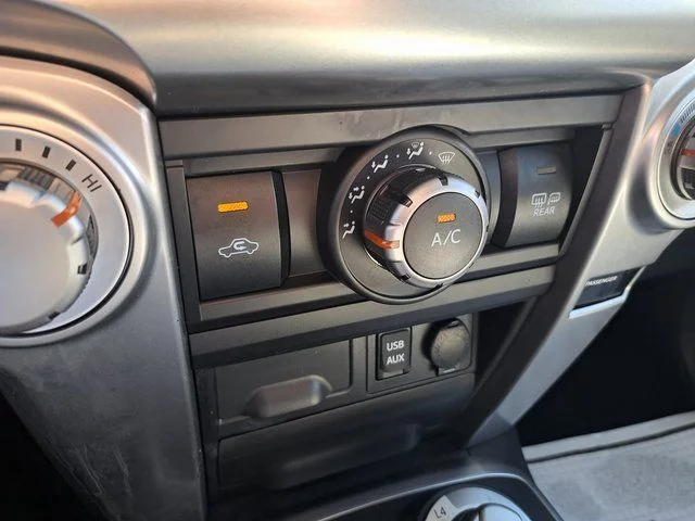 Used 2018 White Toyota SR5 Premium image 18
