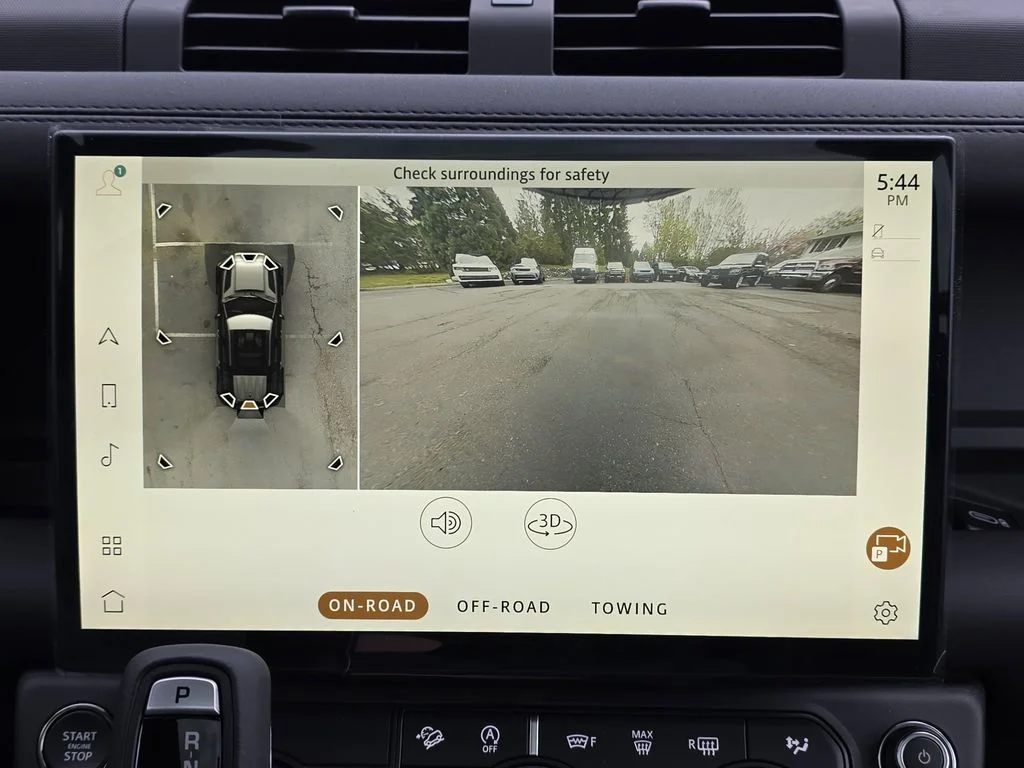 New 2026 Fuji White LAND ROVER S image 22