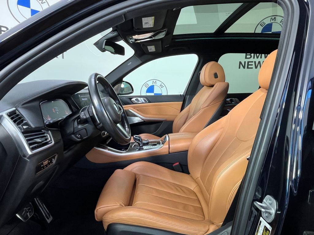 Used 2022 Black BMW xDrive40i image 19