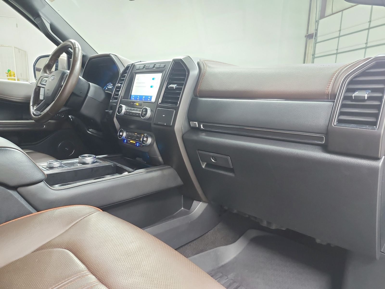 Used 2021 Oxford White Ford King Ranch image 46