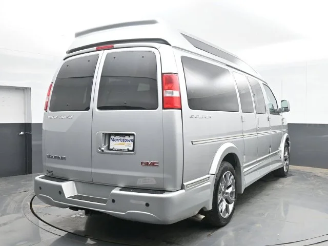 Used 2022 Silver GMC Work Van image 13