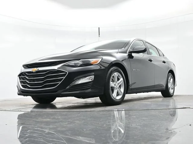 Used 2024 Mosaic Black Metallic Chevrolet 1LT image 25