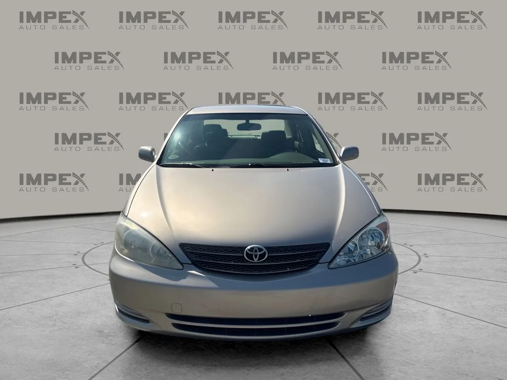 Used 2003 Beige Toyota LE image 8