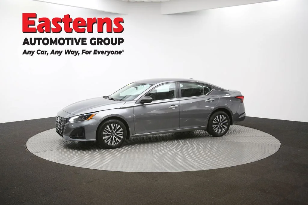 Used 2024 Gray Nissan 2.5 SV image 56