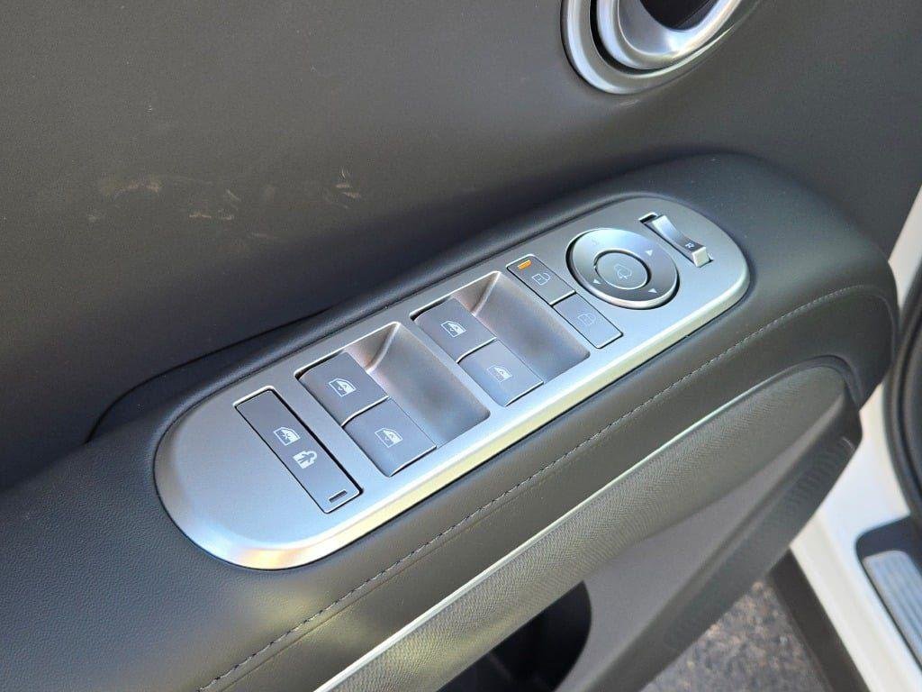New 2026 White Pearl Hyundai Calligraphy FWD image 25