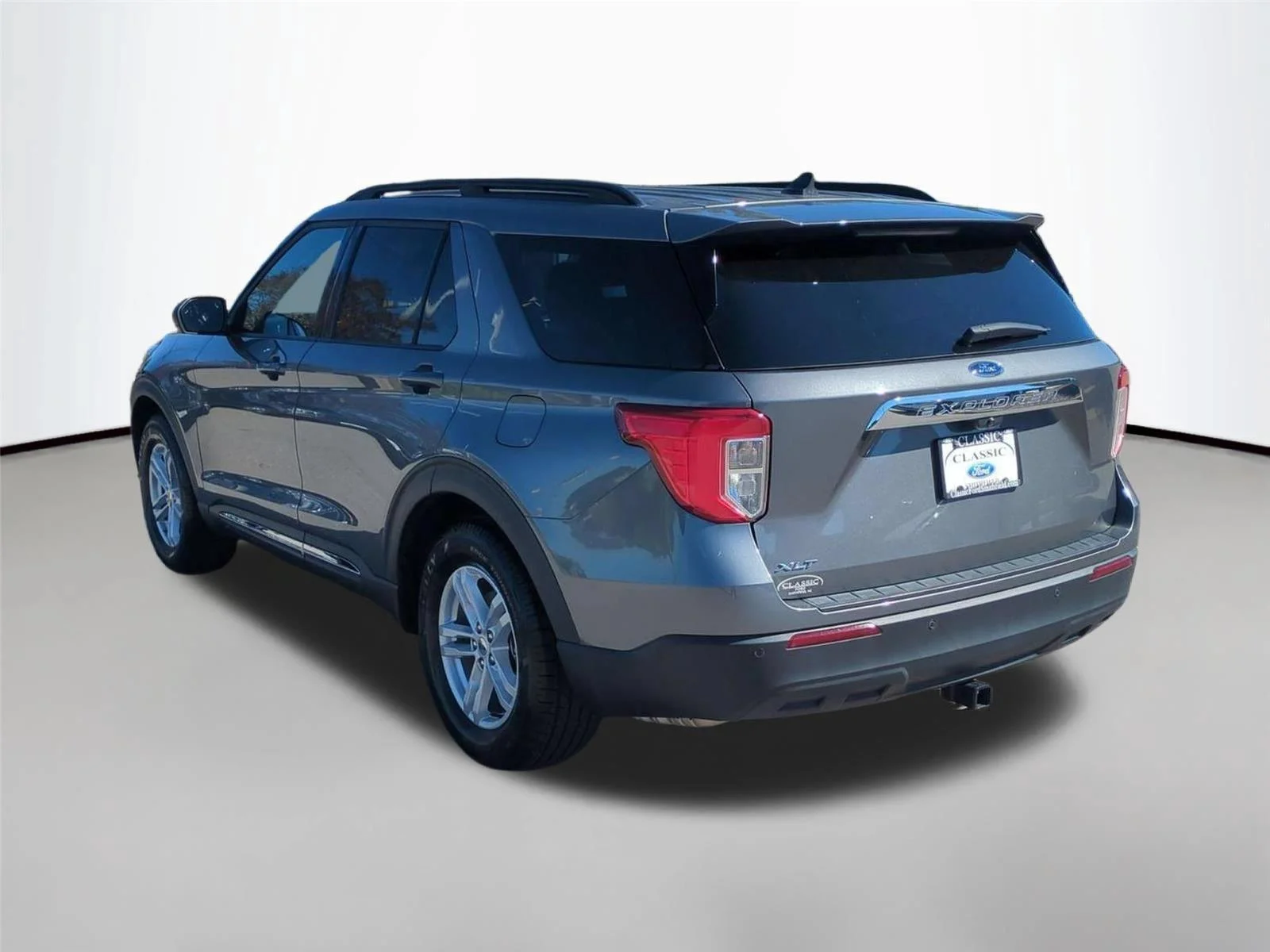 Used 2024 Carbonized Gray Ford XLT image 3