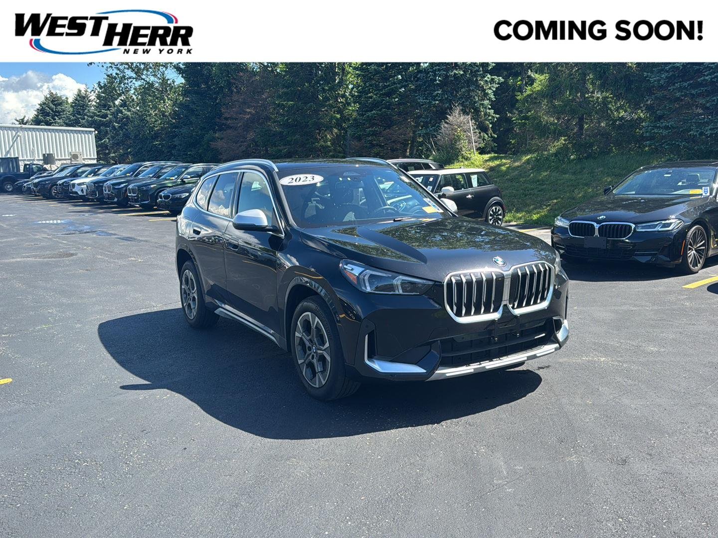 Used 2023 Black Sapphire Metallic BMW xDrive28i image 1