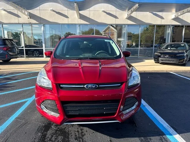 Used 2016 Ford Escape SE with VIN 1FMCU0GX7GUA74602 for sale in Plymouth, MI