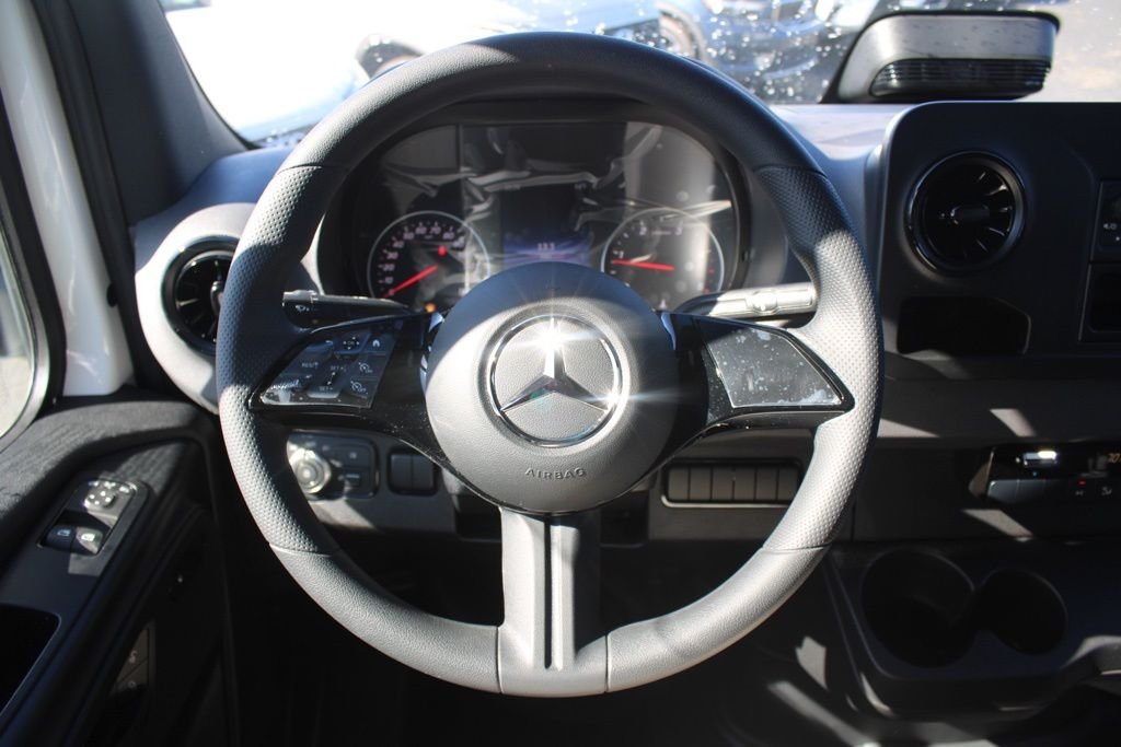 New 2026 Arctic White Mercedes-Benz Cargo 170 WB image 6