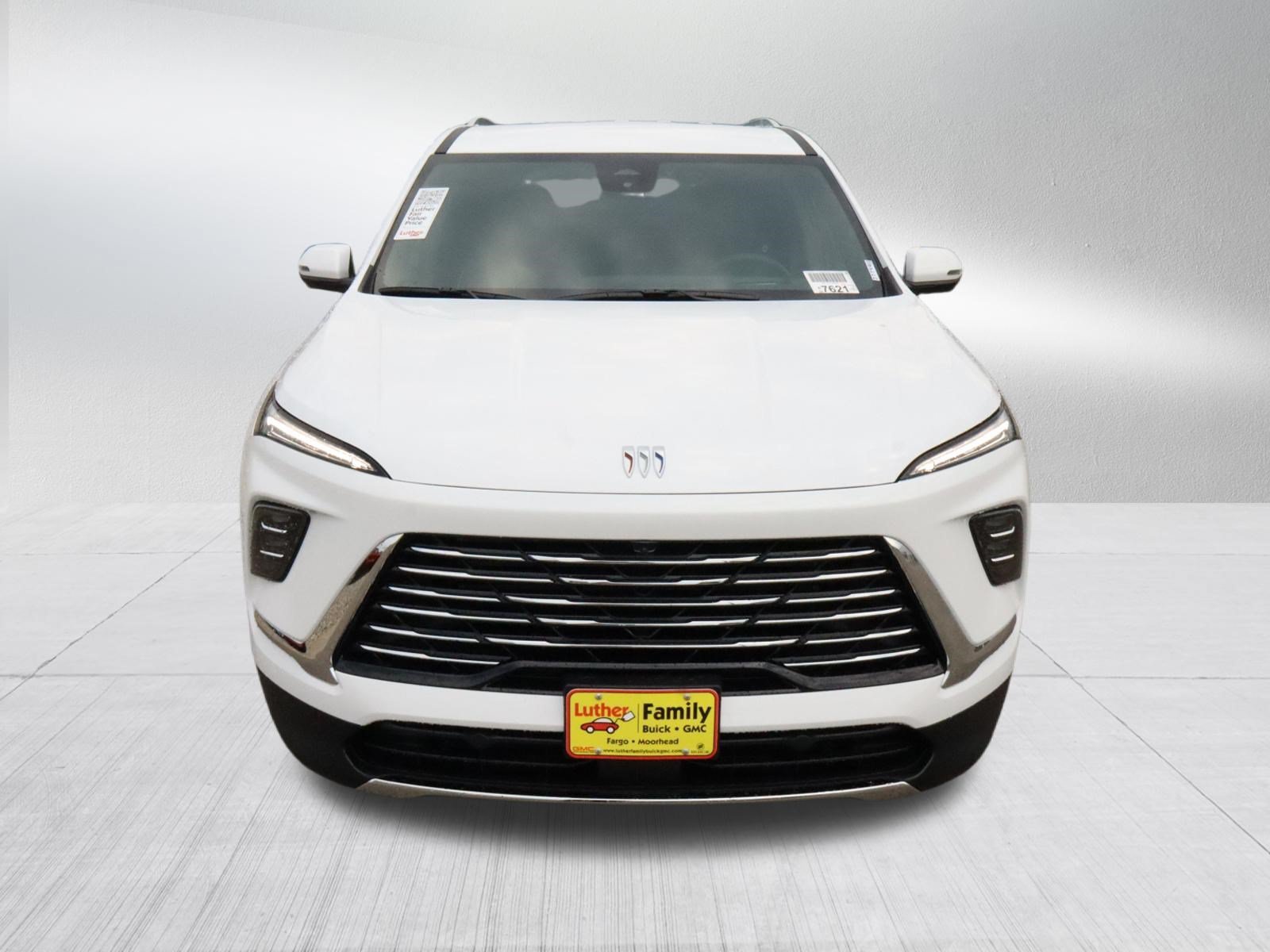 New 2026 Summit White Buick Preferred image 2